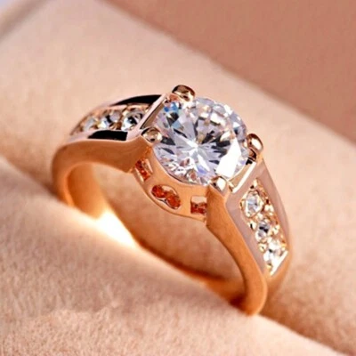 18K Rose Gold Filled Made With SWAROVSKI Crystal 1.5 ct Side Stones Wedding Ring Foto 1 de 4