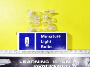 MINIATURE LIGHT BULBS 161 12 VOLT 3 WATT PACK OF 8 jh - Bild 1 von 4
