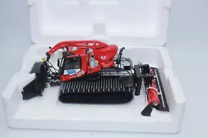 JC 4816 Pistenbully PB 600 NAUDERS con grúa 1:43 NUEVO EMBALAJE ORIGINAL oruga de pista - Imagen 1 de 8