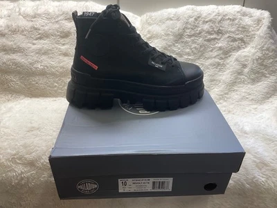 Palladium Revolt Hi Top Boots Womens 8 Medium Black Denim Upper Platform NIB - Image 1 of 3