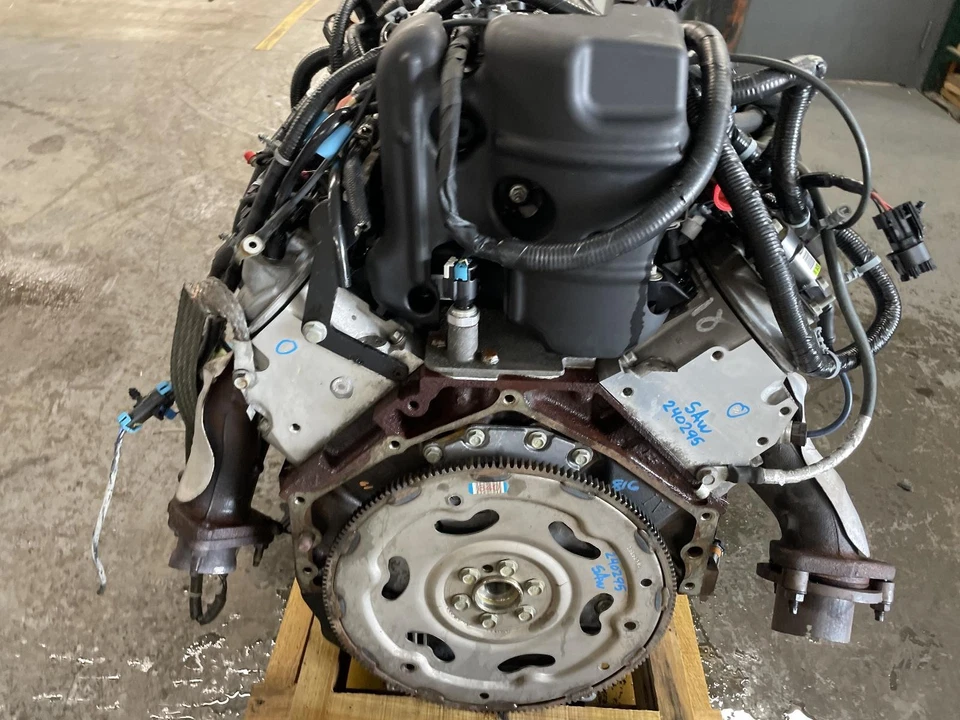 Motor GMC SIERRA 2500 '11-'19 6,0 L 212 k millas ¡Funciona bien 6 meses como nuevo! Foto 1 de 4