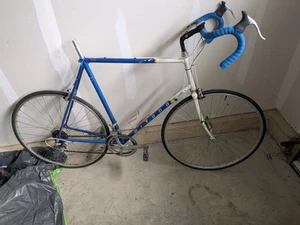 Miyata CR-MO Road Bike - Picture 1 of 3