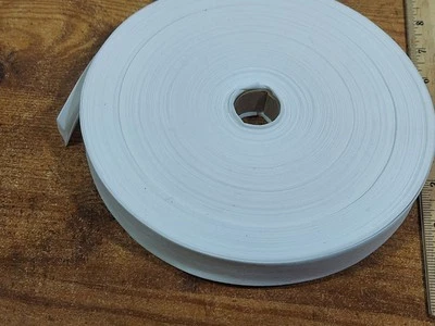 13.5 oz 1" White Single Fold Bias Tape Full Spool - Image 1 of 4