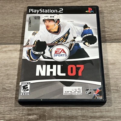 NHL 07 - PS2 - CIB Foto 1 de 3