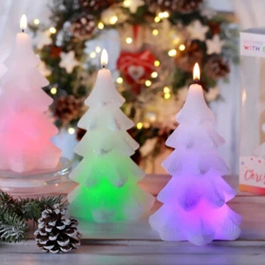 Weihnachtsbaum Duftkerze mit Diode groß 330g farbwechselnd LED - Bild 1 von 5