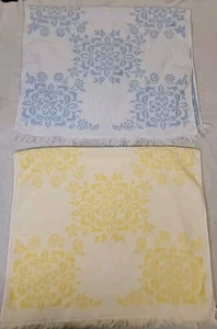 2 Vtg Stevens Utica Fringe Bath Towels Floral MCM Blue Yellow USA - Picture 1 of 18