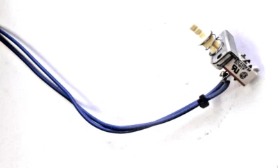 TOCADISCOS ONKYO CP-1046F - INTERRUPTOR DE ALIMENTACIÓN - SEPARACIÓN Foto 1 de 4