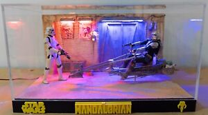 The Mandalorian Diorama on Speeder bike with Goru diorama with Display case