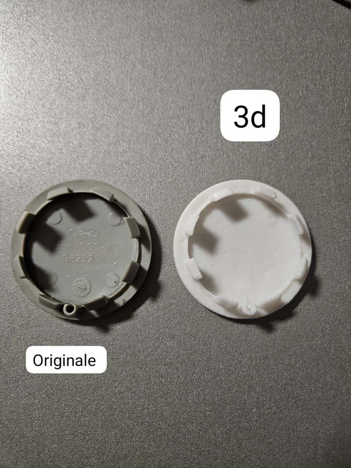 Coprimozzo Sierra Cosworth  - Immagine 1 di 2