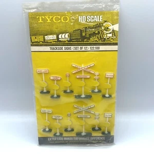 TYCO HO Scale Trackside Signs 122:100 New Old Stock Vintage - Picture 1 of 3
