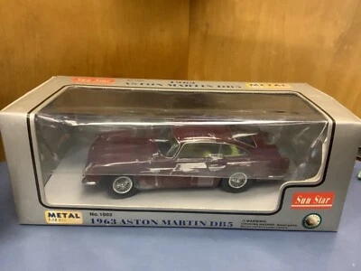 太阳星 1: 18 1963 年阿斯顿马丁 DB5 压铸勃艮第 1002 — 第 1/4 张图片