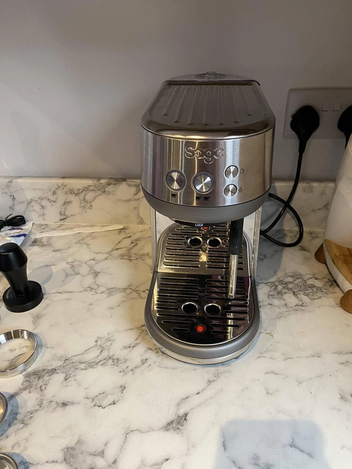 Sage Breville Bambino Macchina Caffe Espresso Con Montalatte - Immagine 1 di 1