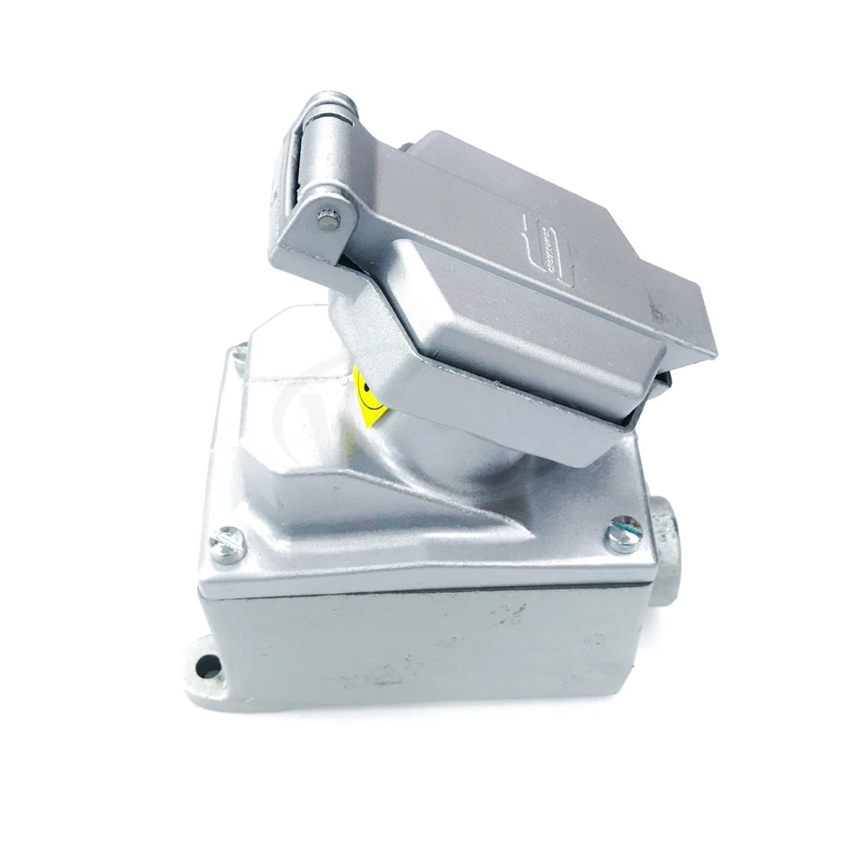 Crouse-Hinds ENRB21202 Receptacle, 20A 250V, 6-20R - Image 1 of 1