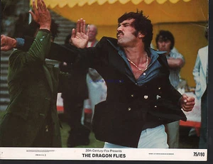 THE DRAGON FLIES (THE MAN FROM HONG KONG) GEORGE LAZENBY DOES KUNG FU! - Picture 1 of 1