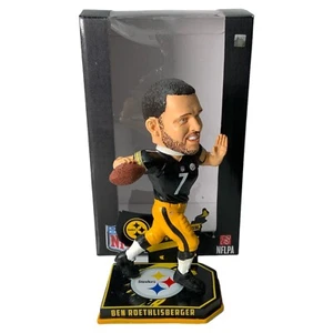 Ben Roethlisberger Pittsburgh Steelers Legends Of The Field NFL Bobblehead LE - Picture 1 of 5