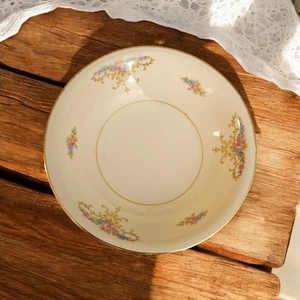 Homer Laughlin Eggshell Nautilus E49N5 Fruit Bowl Floral Gold Trim Vintage USA - Picture 1 of 3