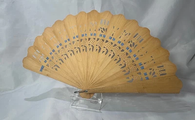 Ventilador Brise Madera De Colección TO MY MOTHER Cinta Azul Claro Fino Lazo de Metal Foto 1 de 4