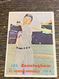 1957 TOPPS JOE CUNNINGHAM #304 SCARSA SERIE CARDINALI VG-EX+ OR BETTER - Foto 1 di 2