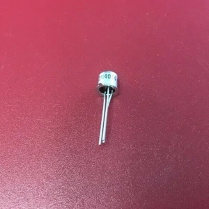 MOTOROLA 2N4014 Bipolar Transistor NPN Switching 1A 40V 3-Pin TO-18 - Picture 1 of 2