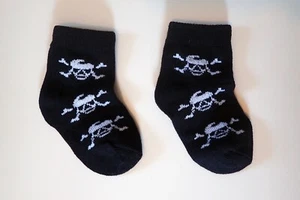 Halloween Skull and Cross Bones Ankle Socks Fits 18inch American Girl Dolls - Picture 1 of 2
