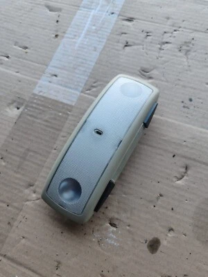 LUZ DE CONFORTO DE LEITURA TRASEIRA TETO INTERIOR VOLVO XC60 2009 - Imagem 1 de 2