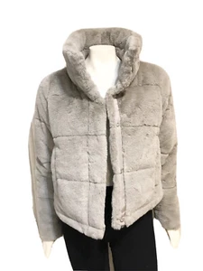 NWT Abercrombie & Fitch Faux Fur Gray cropped Jacket Coat Women's Size S Snap - Picture 1 of 7