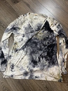 Camisa Top Vocal Para Mujer XL Embellecida Tie Dye Cuello en V Manga Larga Gris Negra - Imagen 1 de 6