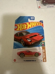 Lamborghini Miura SV 2025 Hot Wheels años 70 vs 90 6/10 '71 - Imagen 1 de 1