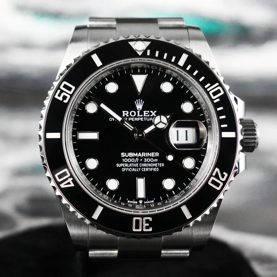 Rolex Submariner Date nuevo en caja 2024 Black Beze, 126610LN juego completo sin usar Foto 1 de 4