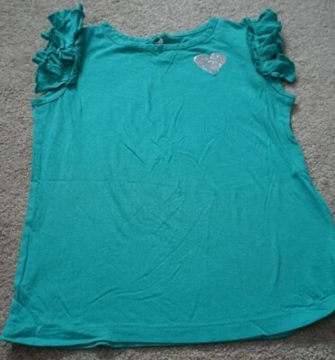 Child of Mine by Carter's Green Heart top Size 8 - Image 1 of 4