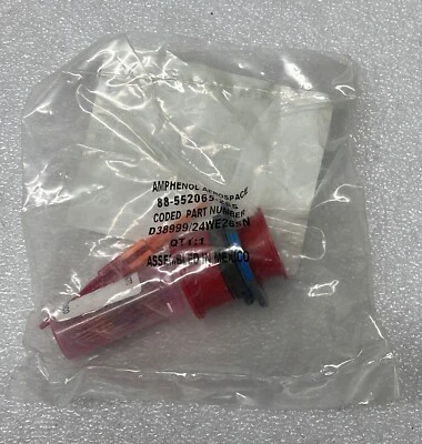 [LOT 6] NEW - Amphenol D38999/24WE26SN Circular MIL Spec Connector 88-552065-26S - Image 1 of 4