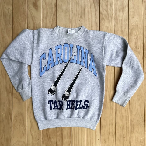 Vintage UNC Carolina Tar Heels sweatshirt Size M  Tultex Label Made In USA Cover