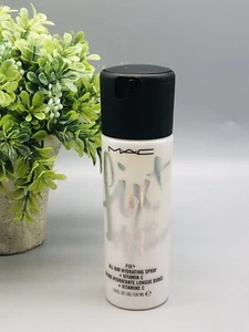 Mac Fix+ Magic Radiance Fix* All Day Hydrating Spray + Vitamin C 3.4 oz New - Picture 1 of 3