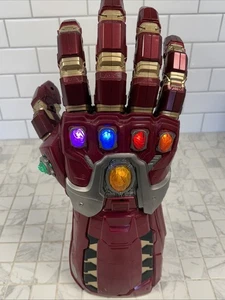 Hasbro Marvel Legends Series Avengers Endgame Electronic Power Gauntlet - Bild 1 von 10