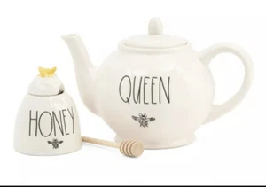 Neu Rae Dunn Bienenkönigin Teekanne mit Honigbienentopf & Rührstab Geschenkset - Bild 1 von 5