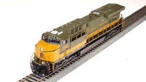 BLI 7185 HO Scale GE ES44AC Diesel Canadian National "Fantasy" CN 2846 Paragon4 - Picture 1 of 3
