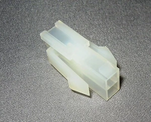 Molex Mini-Fit Panel Plug 2 Way 39-01-2021 (Pack of 5) - Picture 1 of 1