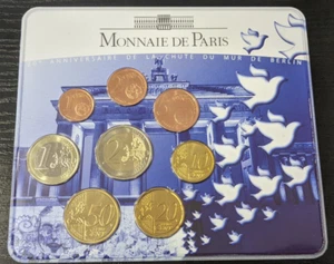Mint de Paris Pads Bu 8 Coins 2009 The Fall Of Berlin Wall New - Picture 1 of 2