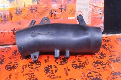 Manguera dura de admisión de aire Alfa Romeo Spider 82-89 Foto 1 de 4