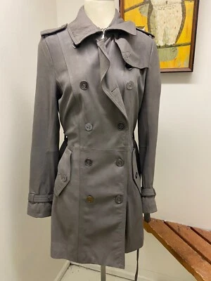 Gabardina gris Neiman Marcus Foto 1 de 3