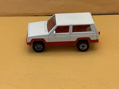Matchbox Superfast No. Jeep Cherokee 27 carrocería blanca modelo en blanco ASAP/CCi Foto 1 de 4