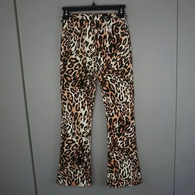 Pantalón para mujer AG The Quinne Crop tiro alto Kick-Flare audaz leopardo marfil polvo 24 Foto 1 de 4