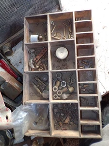 lot petites pièces carbu huile essence moto collection aurtomobile peugeot 41025 - Imagen 1 de 1