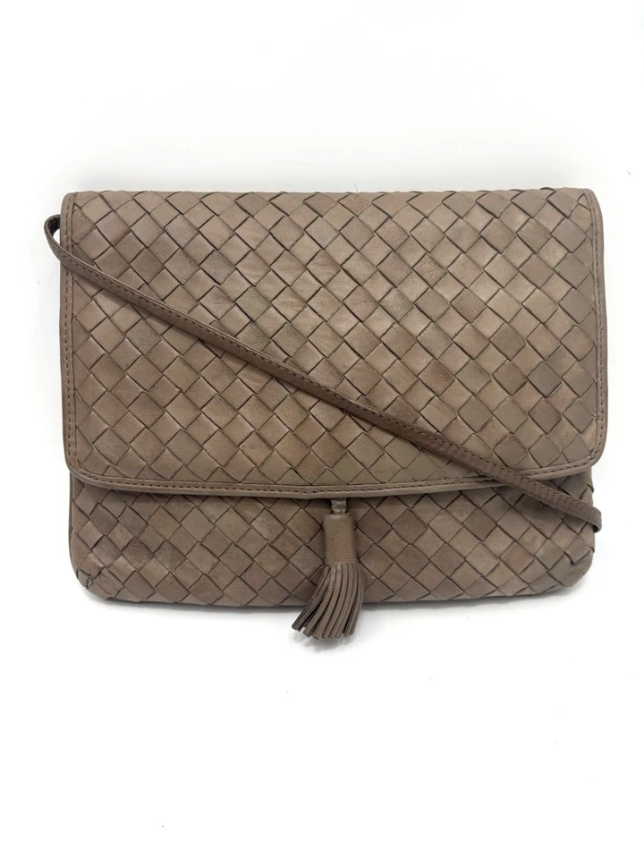 Bottega Veneta Intrecciato Leather 2-way Shldr/Crossbody Clutch Brown Tassel Bag - Image 1 of 4