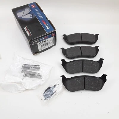 Rear Brake Pads Set For Mercury Mountaineer Ford Explorer 2002 2003 2003 2004 05 - Image 1 of 4