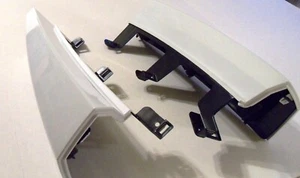 Set of New Take Off Summit White rear D pillar qrt trim Chevy Tahoe 2015 to 2020 - Bild 1 von 11