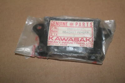 Kawasaki G3 SS 1969 KV100 G4TR soporte guardabarros 35012-010 Foto 1 de 3
