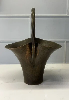 Cesta de cobre martillada a mano AVON COPPERSMITH artesanías Foto 1 de 4