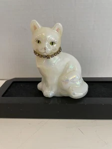 Collar de estrás rosa opalescente blanco de vidrio Fenton pintado a mano de colección - Imagen 1 de 8
