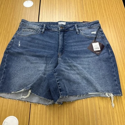 Ava & Viv Womens Size 18W High Rise Distressed Jean Shorts Frayed Hem Blue NWT - Image 1 of 4